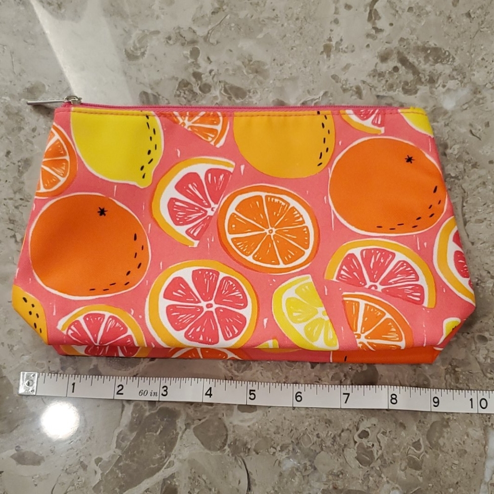 [NWOT] Clinique Fruity Cosmetic Bag